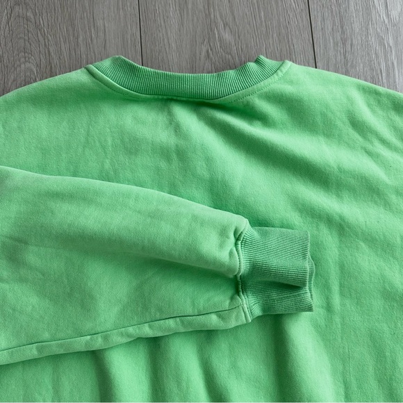 Green Welldone Crewneck Korea - Picture 8 of 11